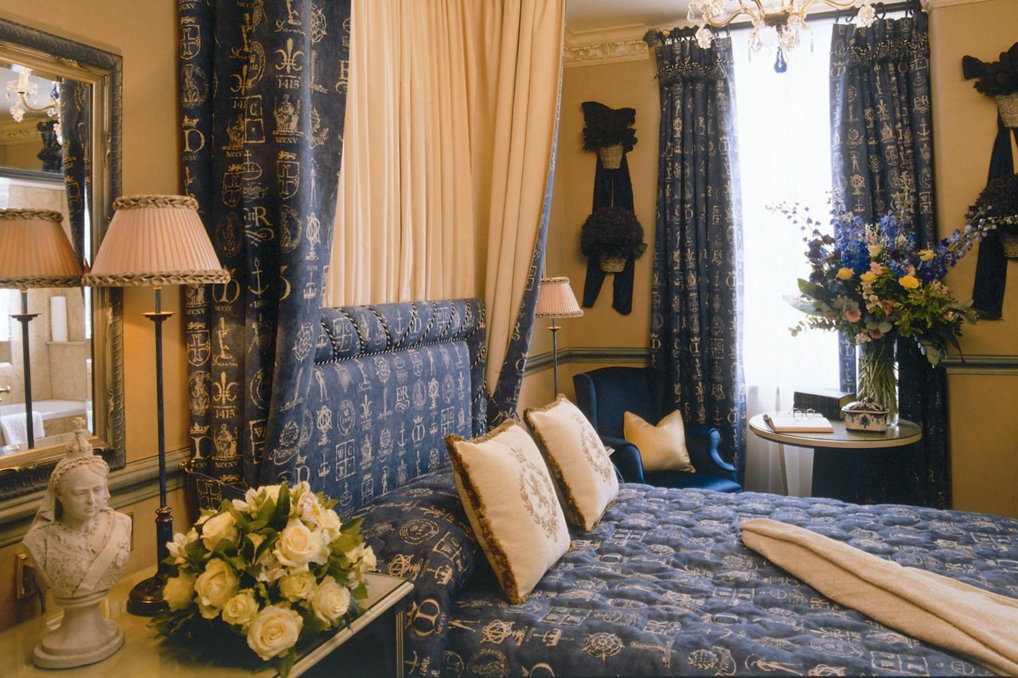 Rubens At The Palace Londra Esterno foto A bedroom at the hotel
