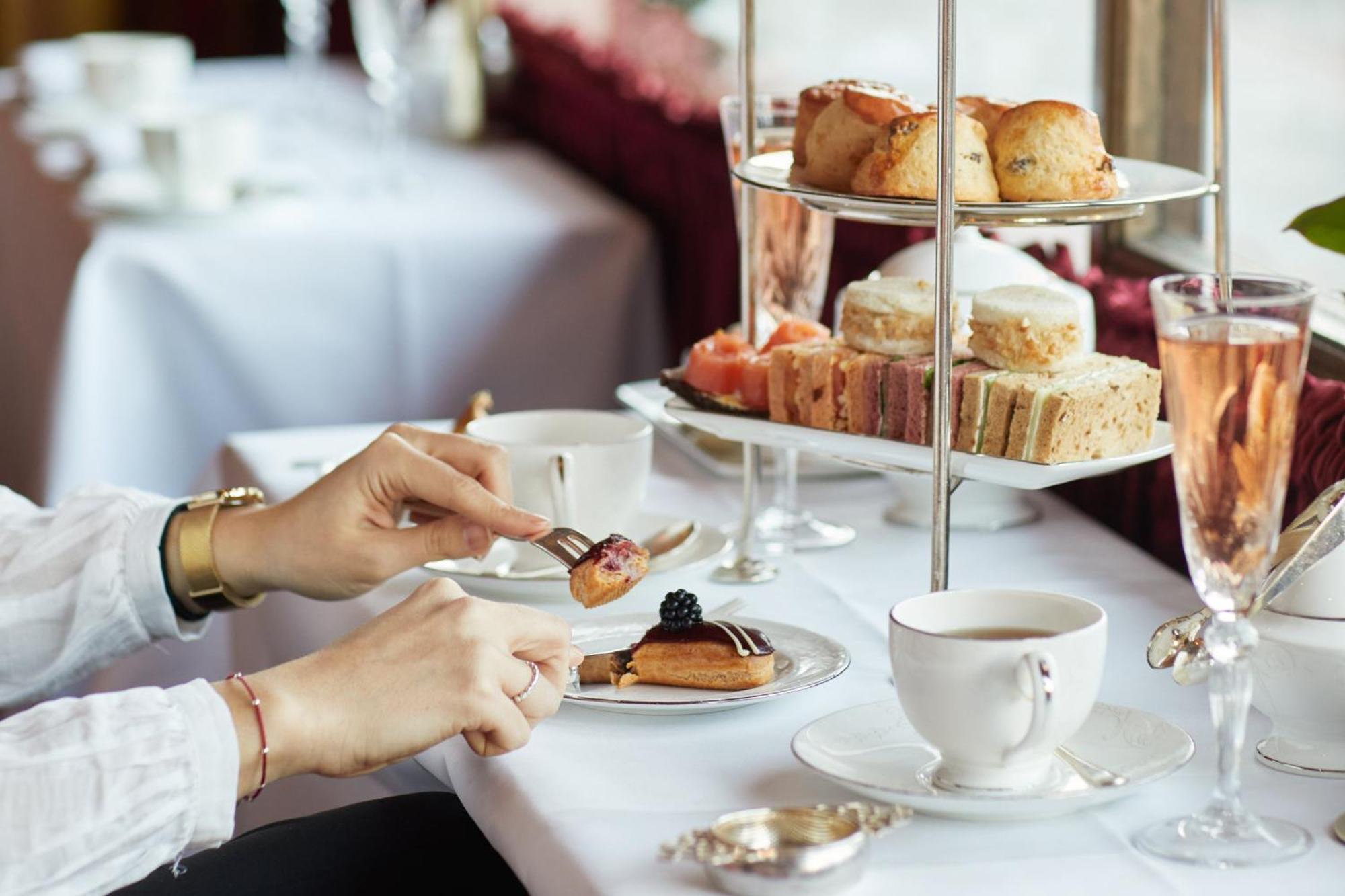 Rubens At The Palace Londra Esterno foto Afternoon tea at the Ritz